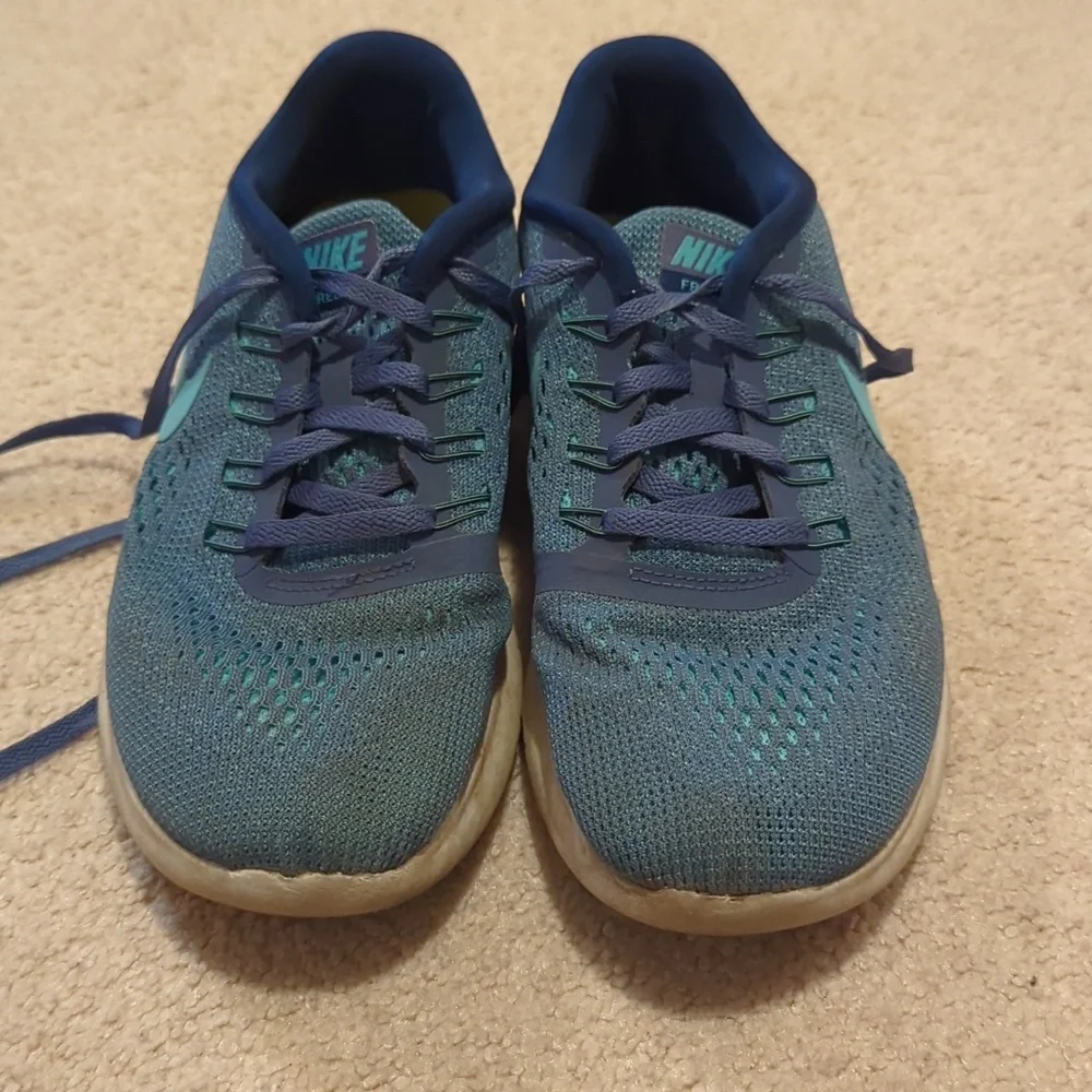 Nike Free RN women's sneakers size 8 laundered same day shipping - Picture 2 of 9